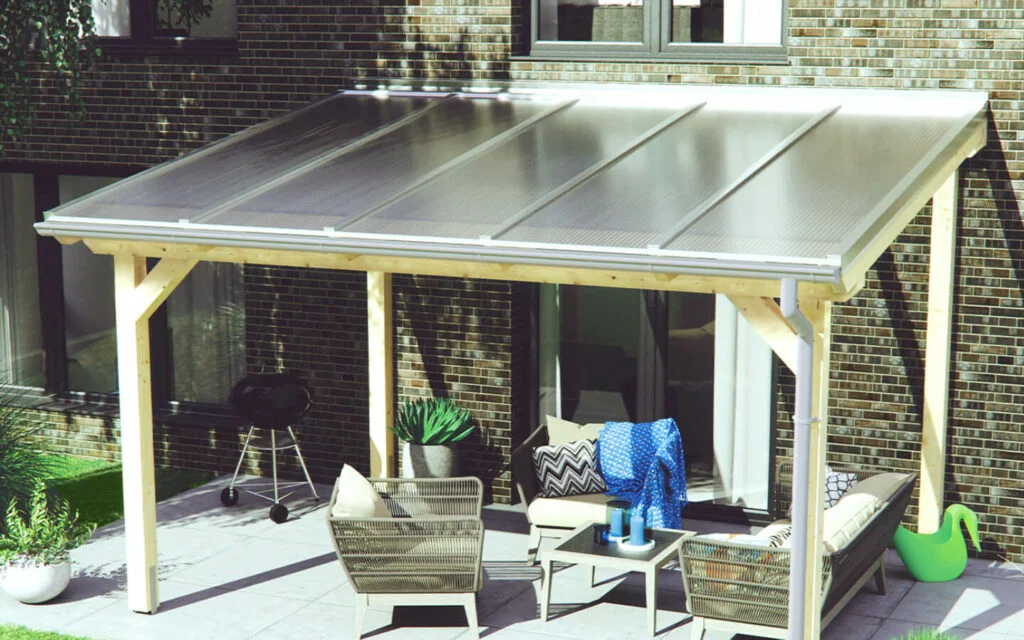 Terrassenueberdachung-aus-Leimholz-mit-Stegplatten